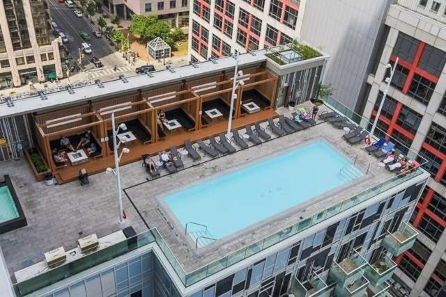 Front Street Suites Toronto Exteriör bild