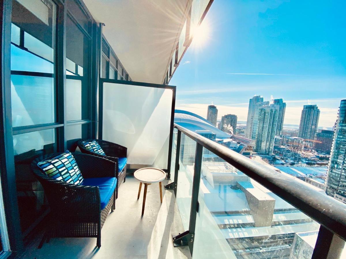 Front Street Suites Toronto Exteriör bild