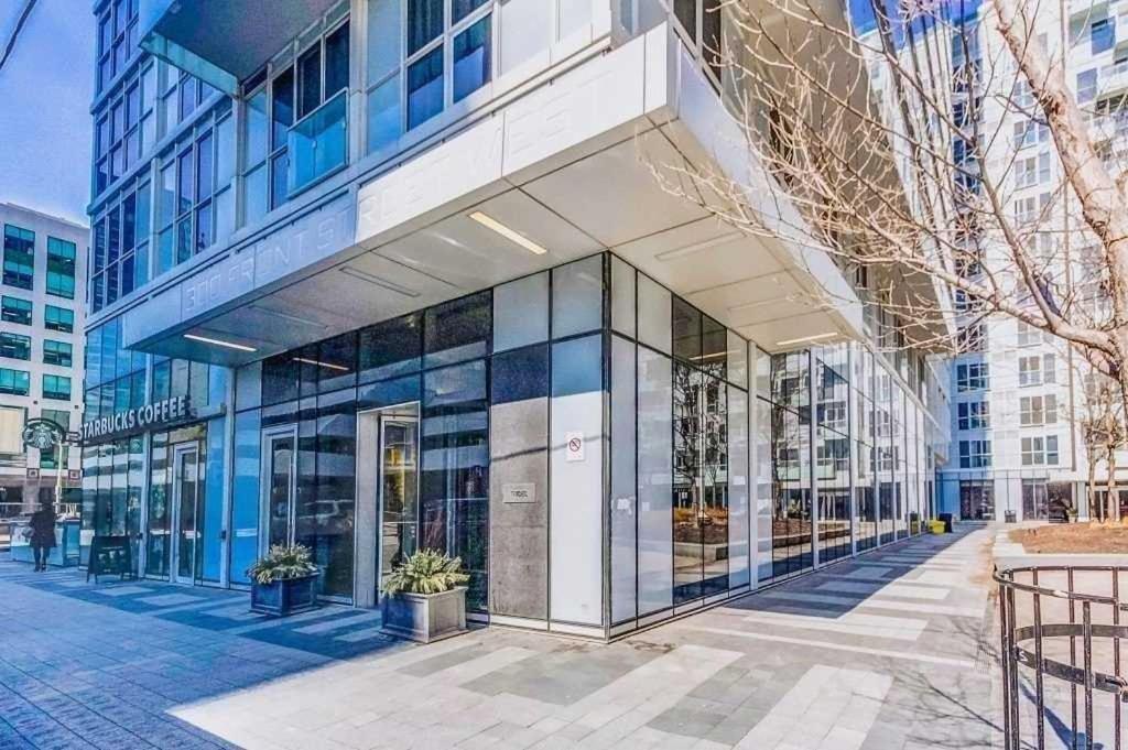 Front Street Suites Toronto Exteriör bild